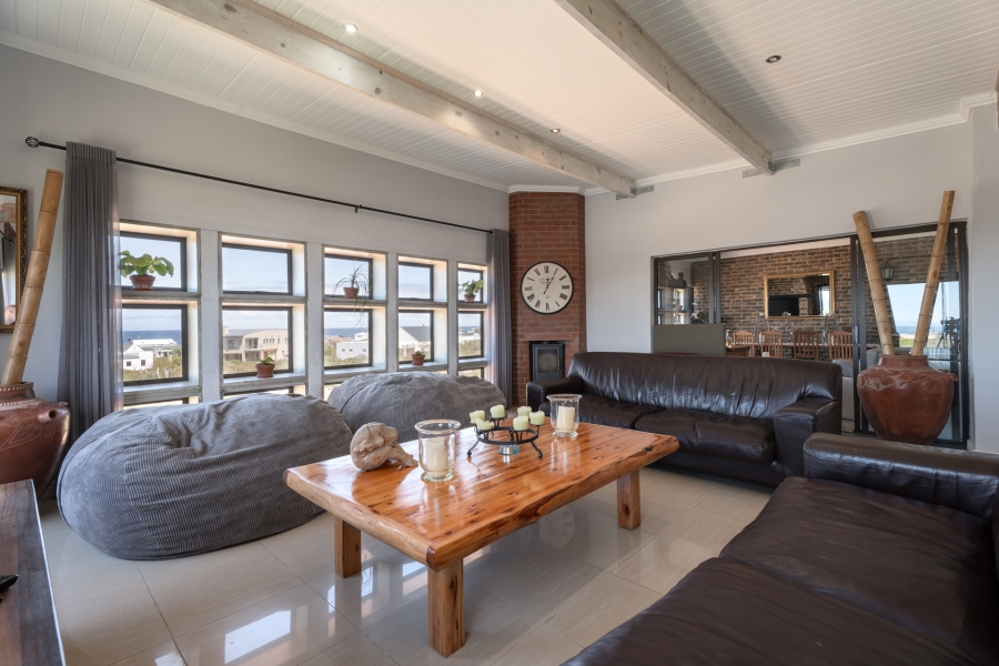 5 Bedroom Property for Sale in Sunny Seas Estate Western Cape